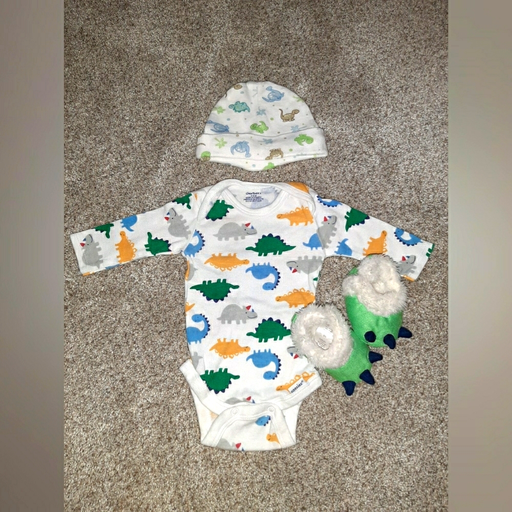 0-3 M dinosaur outfit